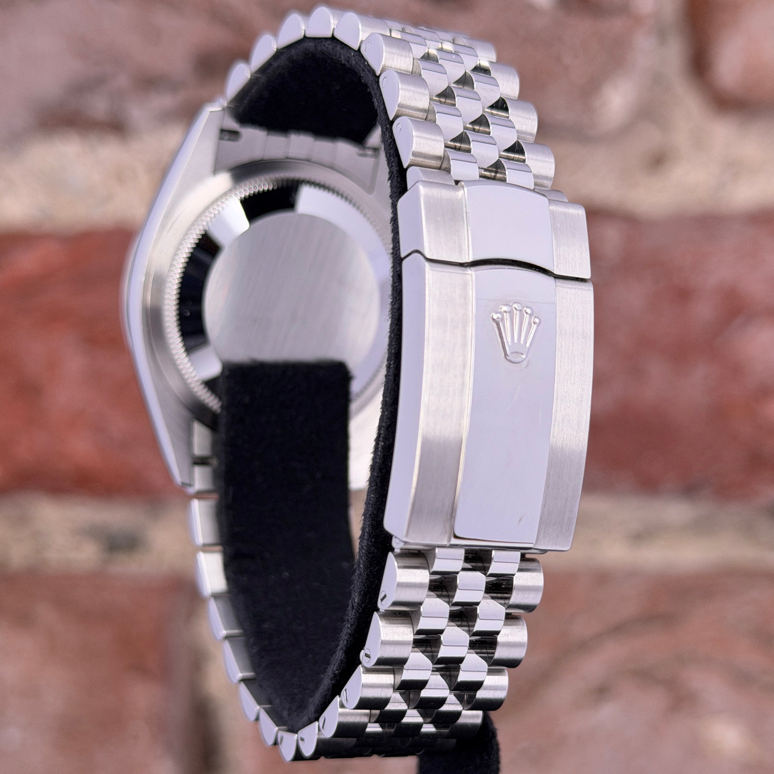 Rolex Datejust 36 – Silbernes Zifferblatt mit Diamanten 6/9, Modell 2022 Ref. 126234