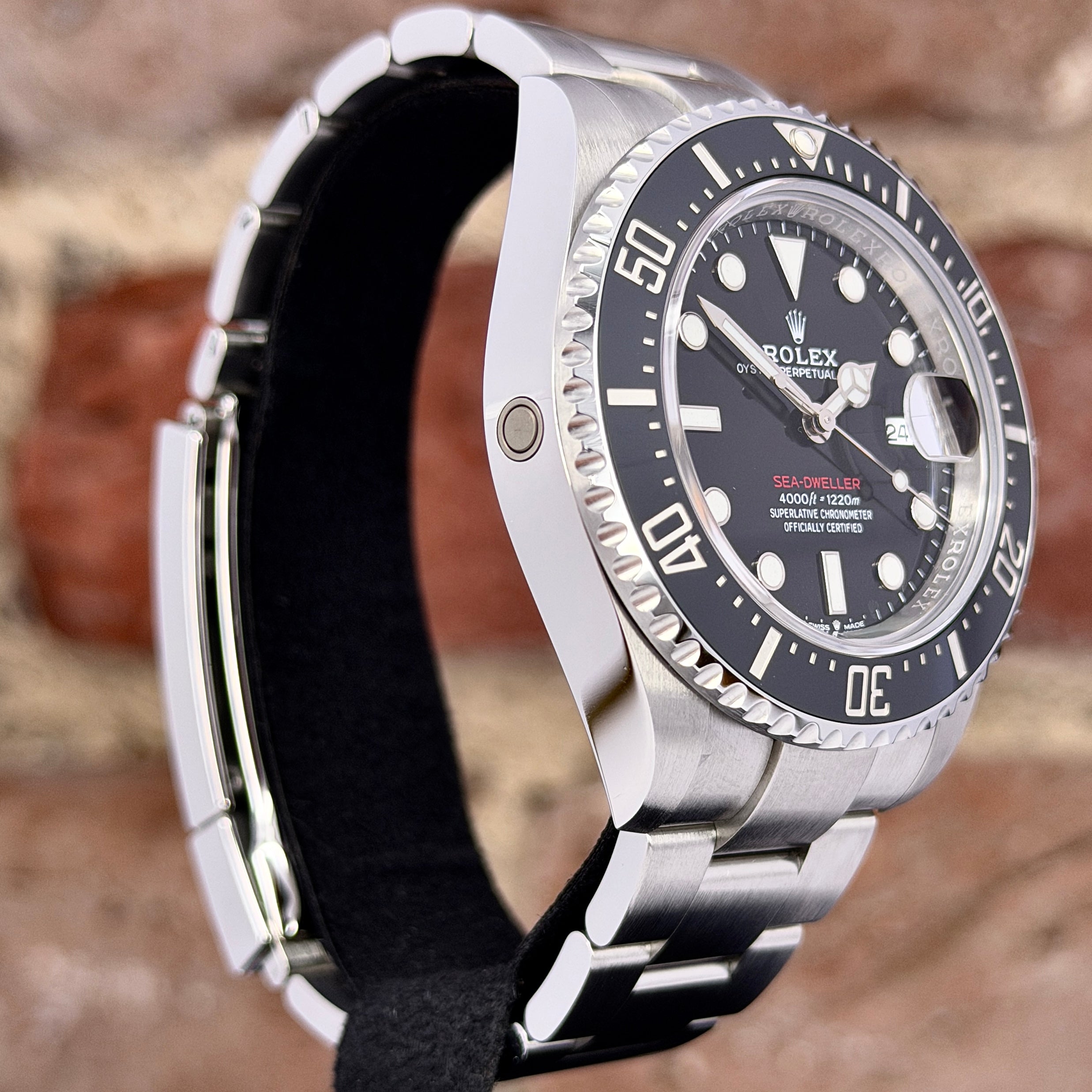 Rolex Seadweller 43 - Schwarzes Zifferblatt, Modell 2021, Ref.126600