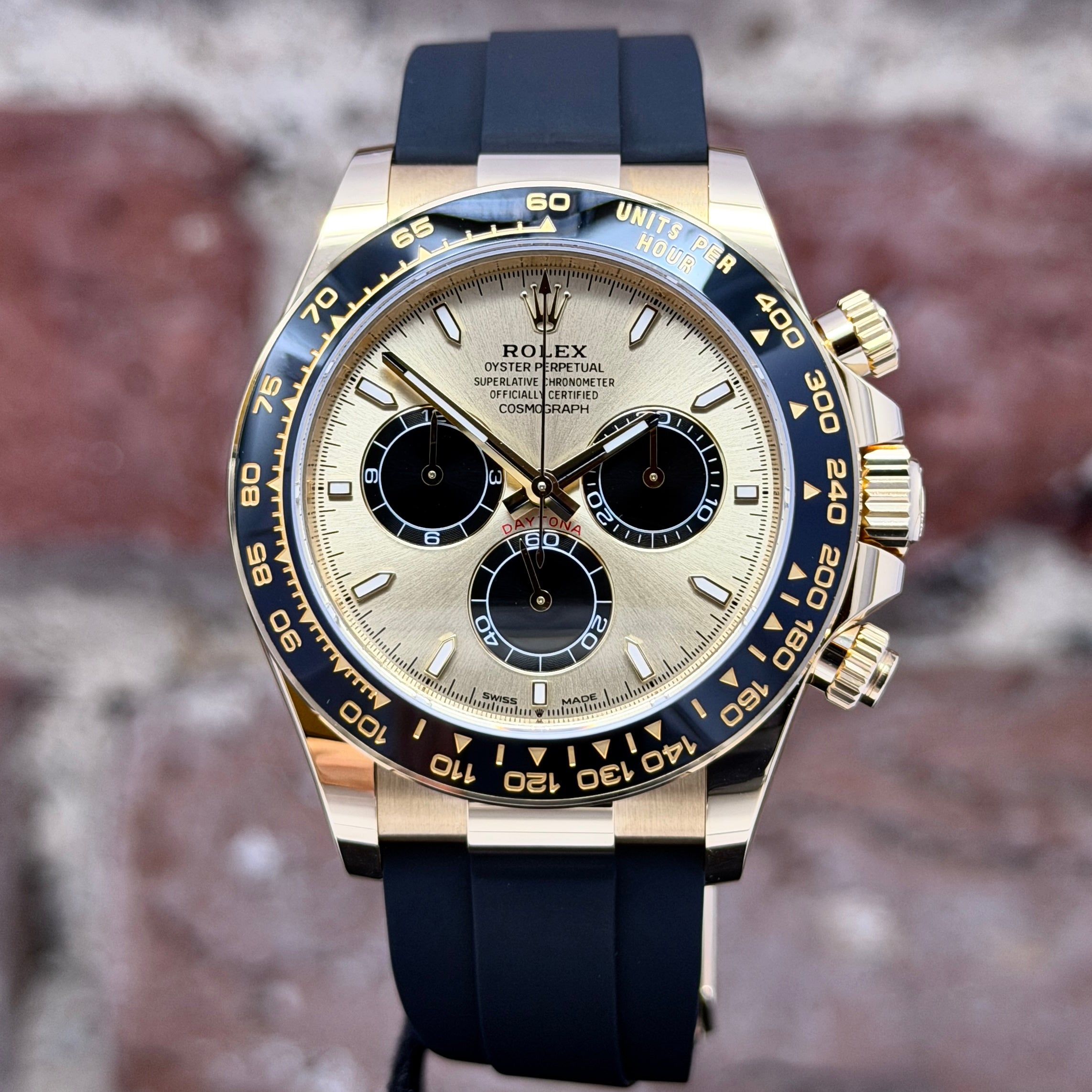 Rolex Daytona 40 - Goldenes Zifferblatt ,Pikachu‘ ,Modell 2024, Ref. 126518LN