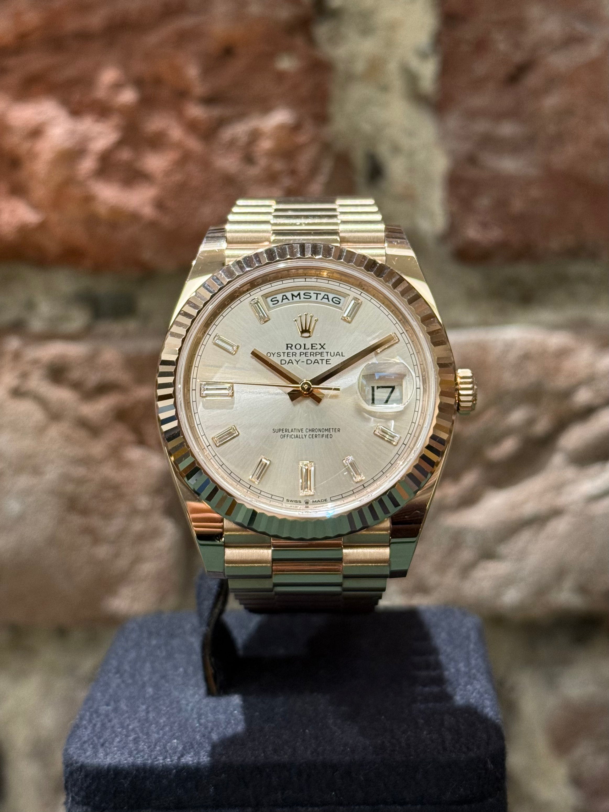 Rolex Daydate 40 - Sundust Zifferblatt mit Diamanten, Modell 2021, Ref.228235