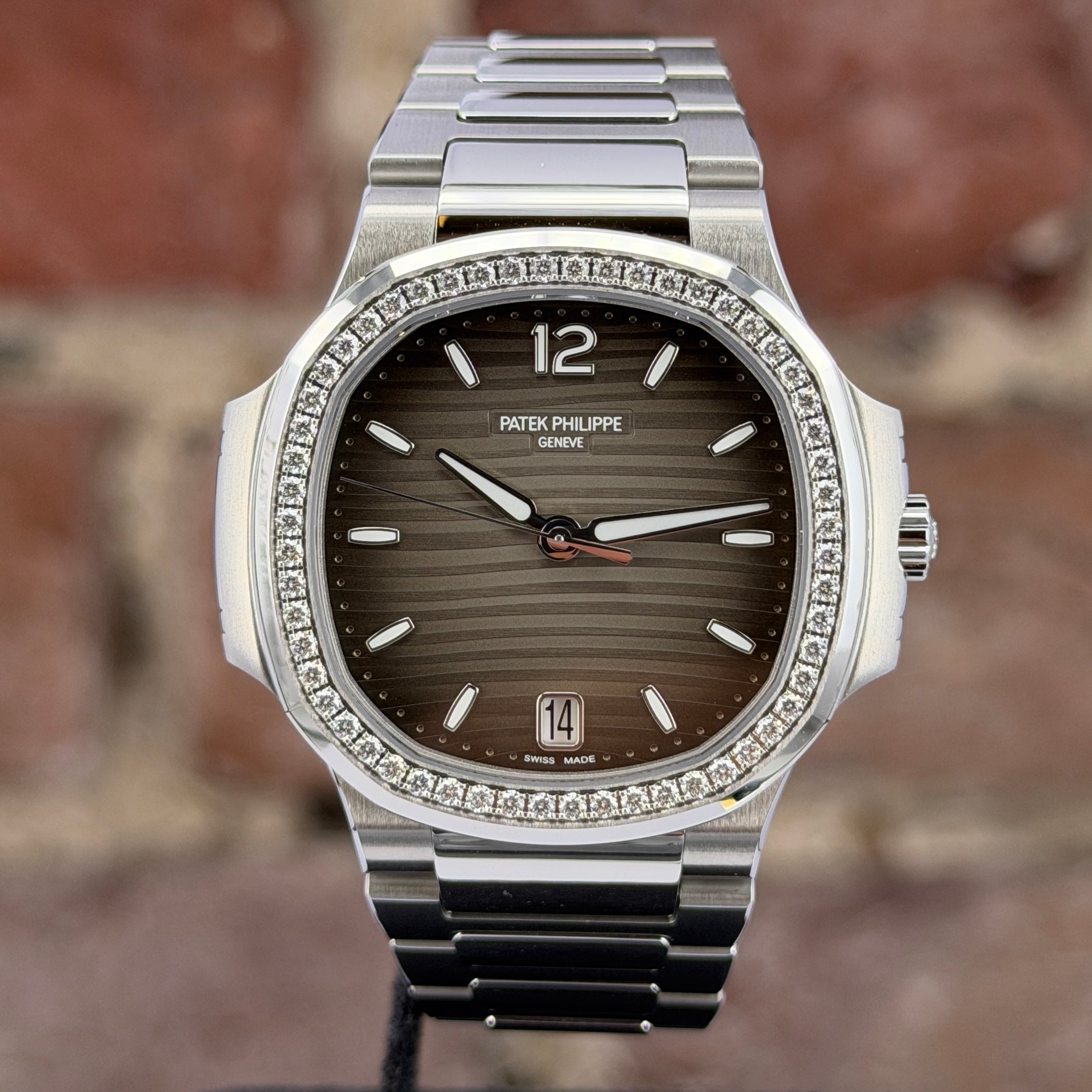 Patek Philippe - Graues Zifferblatt, Modell 2026, Ref.7118/1200A-011
