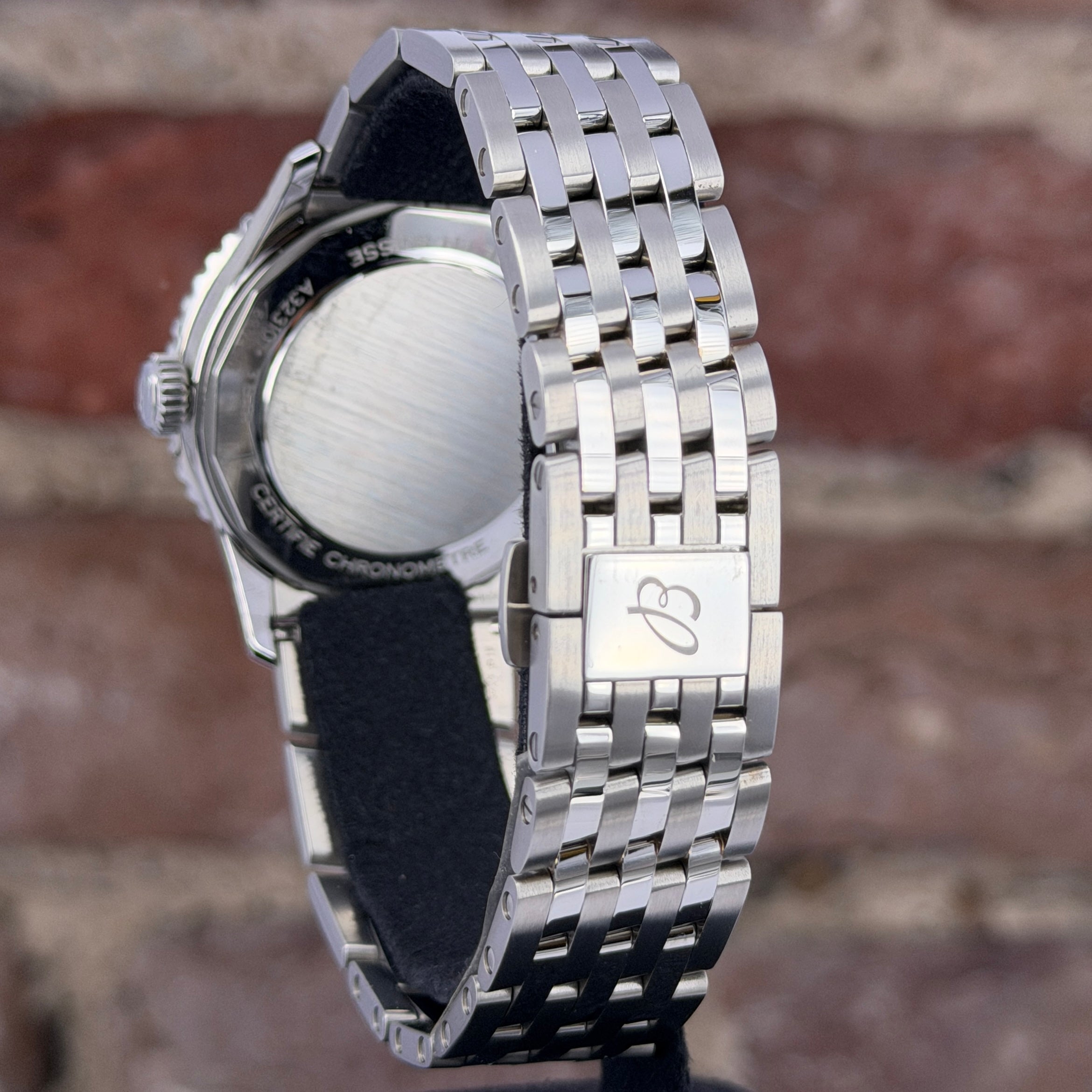 Breitling Navitimer- Schwarzes Zifferblatt,Modell 2021, Ref.A32310