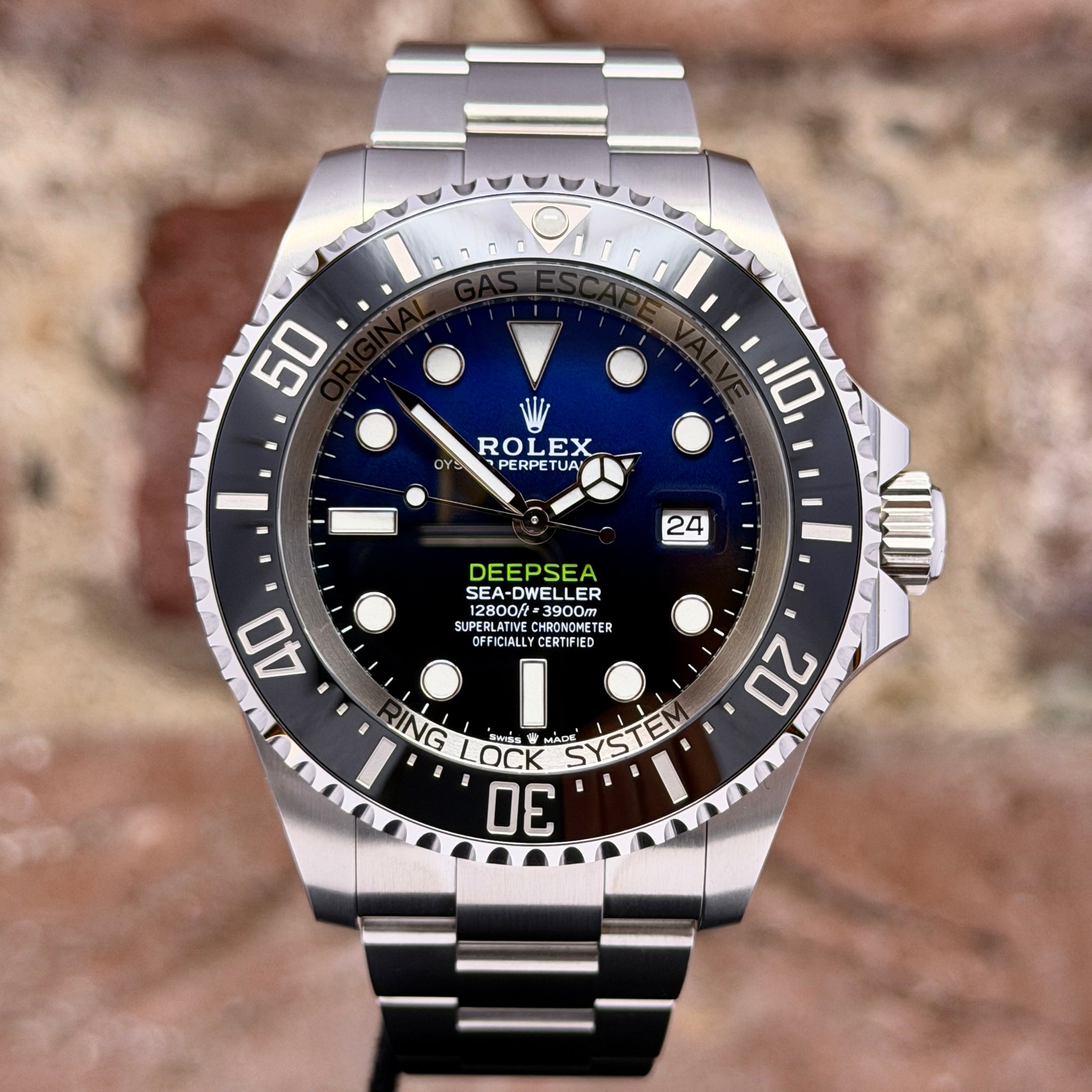 Rolex Deepblue 44 - Blau/Schwarzes Zifferblatt, Modell 2022, Ref.126660