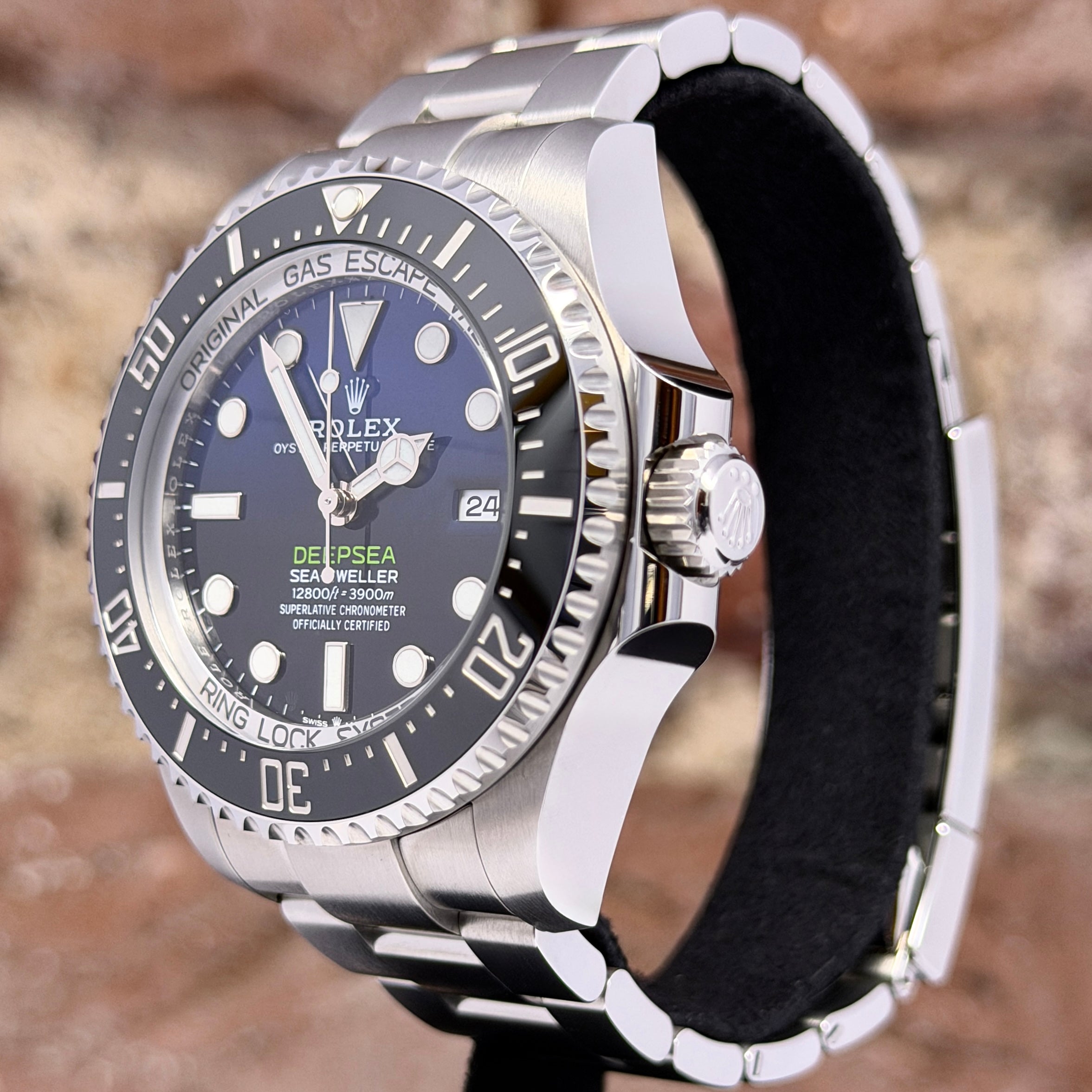 Rolex Deepblue 44 - Blau/Schwarzes Zifferblatt, Modell 2019, Ref.126660