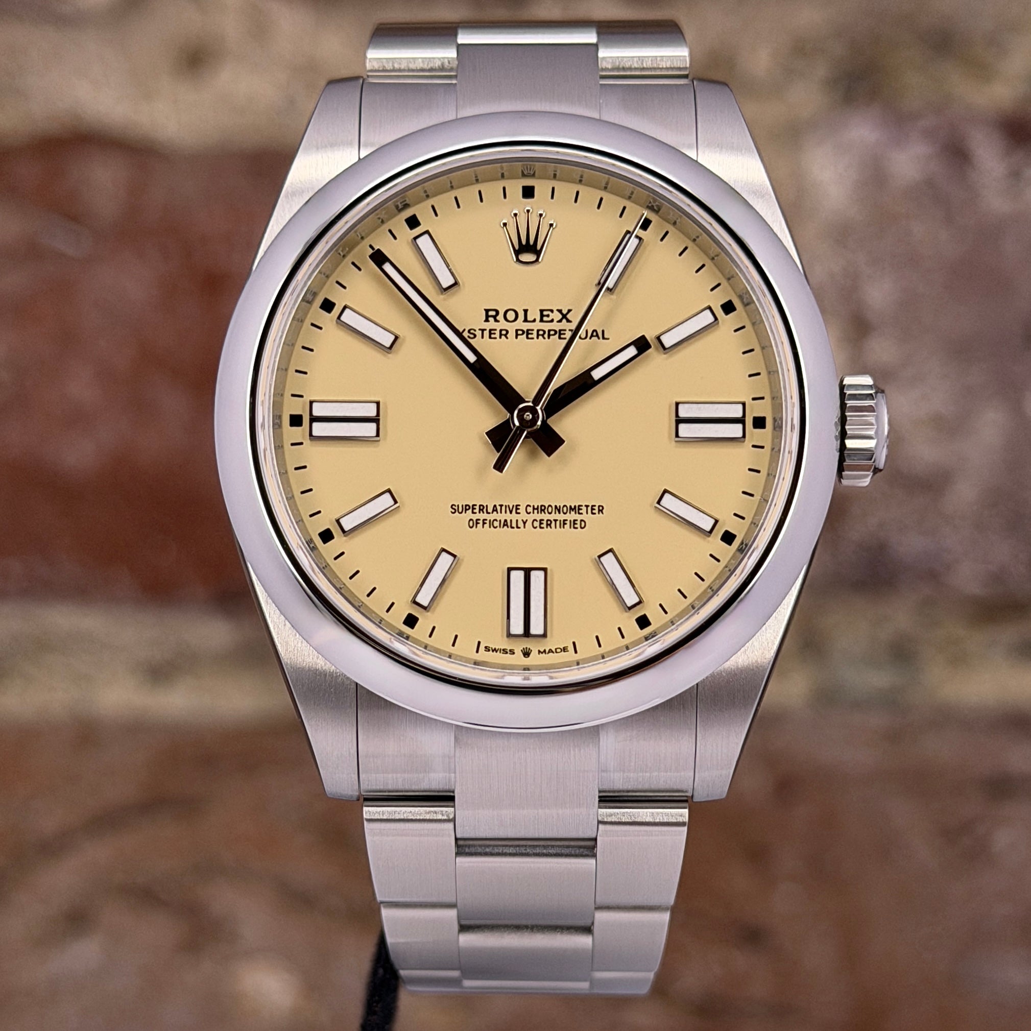 Rolex Oyster Perpetual 41 - Beige Zifferblatt, Modell 2026, Ref.134300