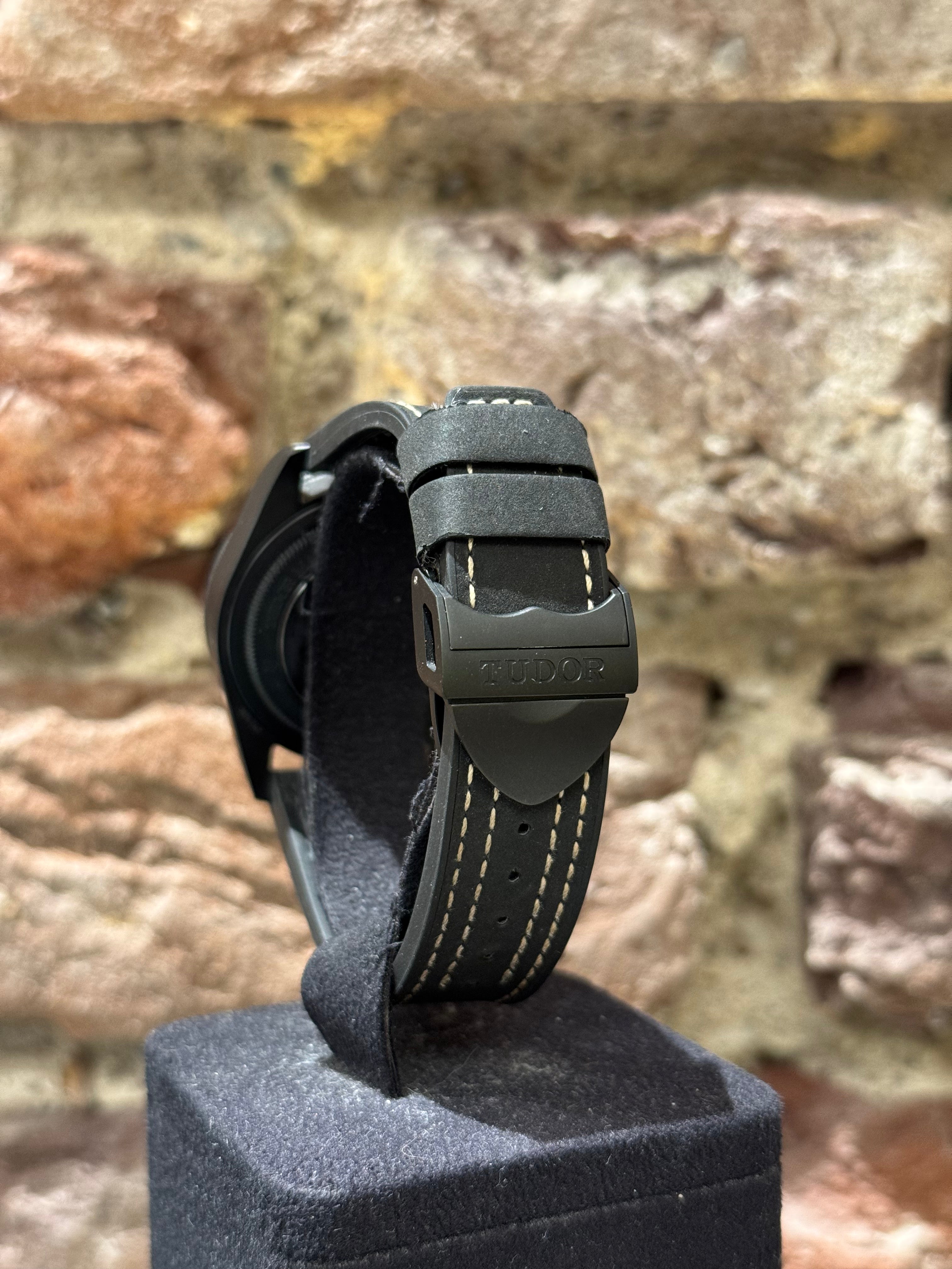 Tudor Black Bay 41 - Schwarzes Zifferblatt, Modell 2022, Ref.79210CNU