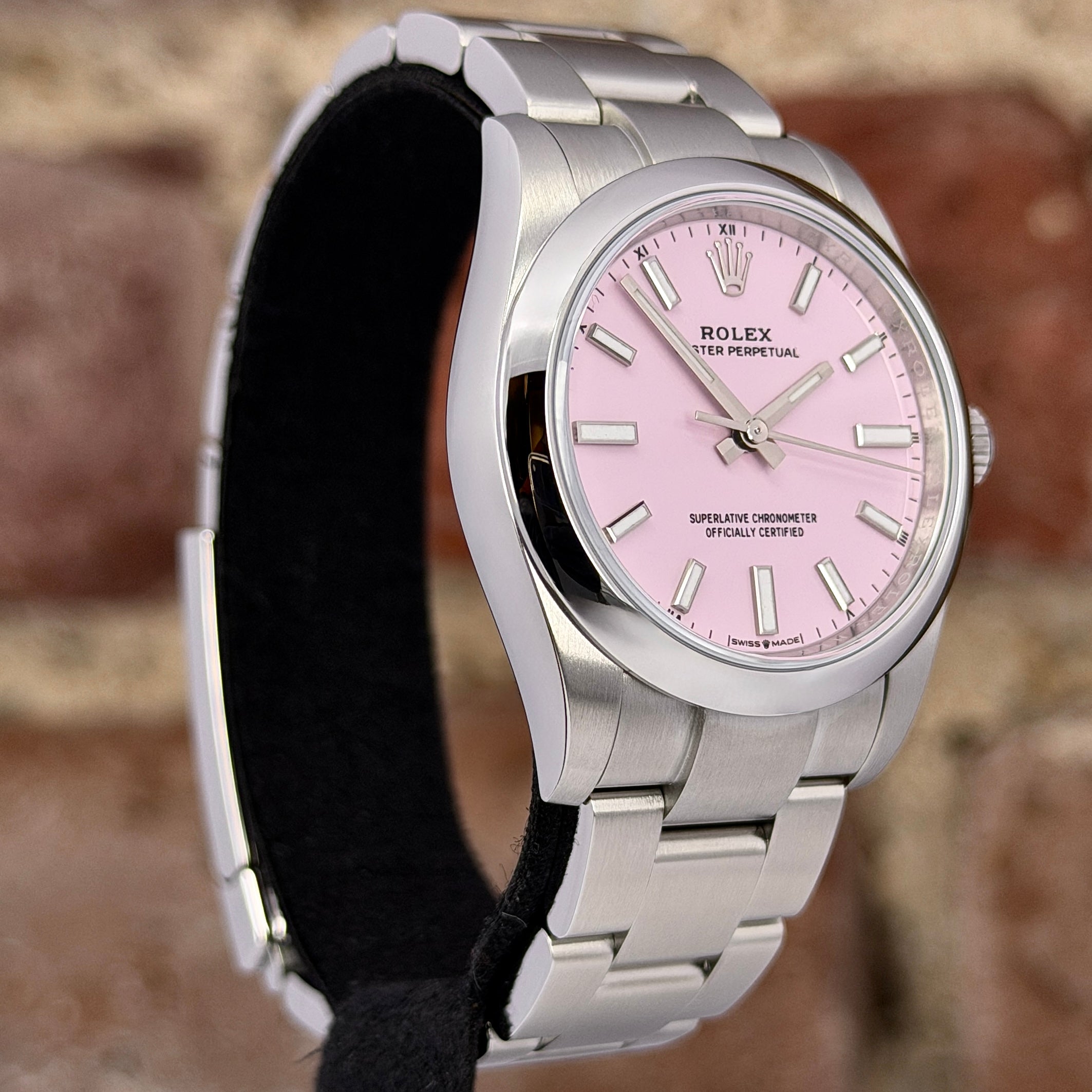 Rolex Oyster Perpetual 34 - Pinkes Zifferblatt, Modell 2026, Ref.124200