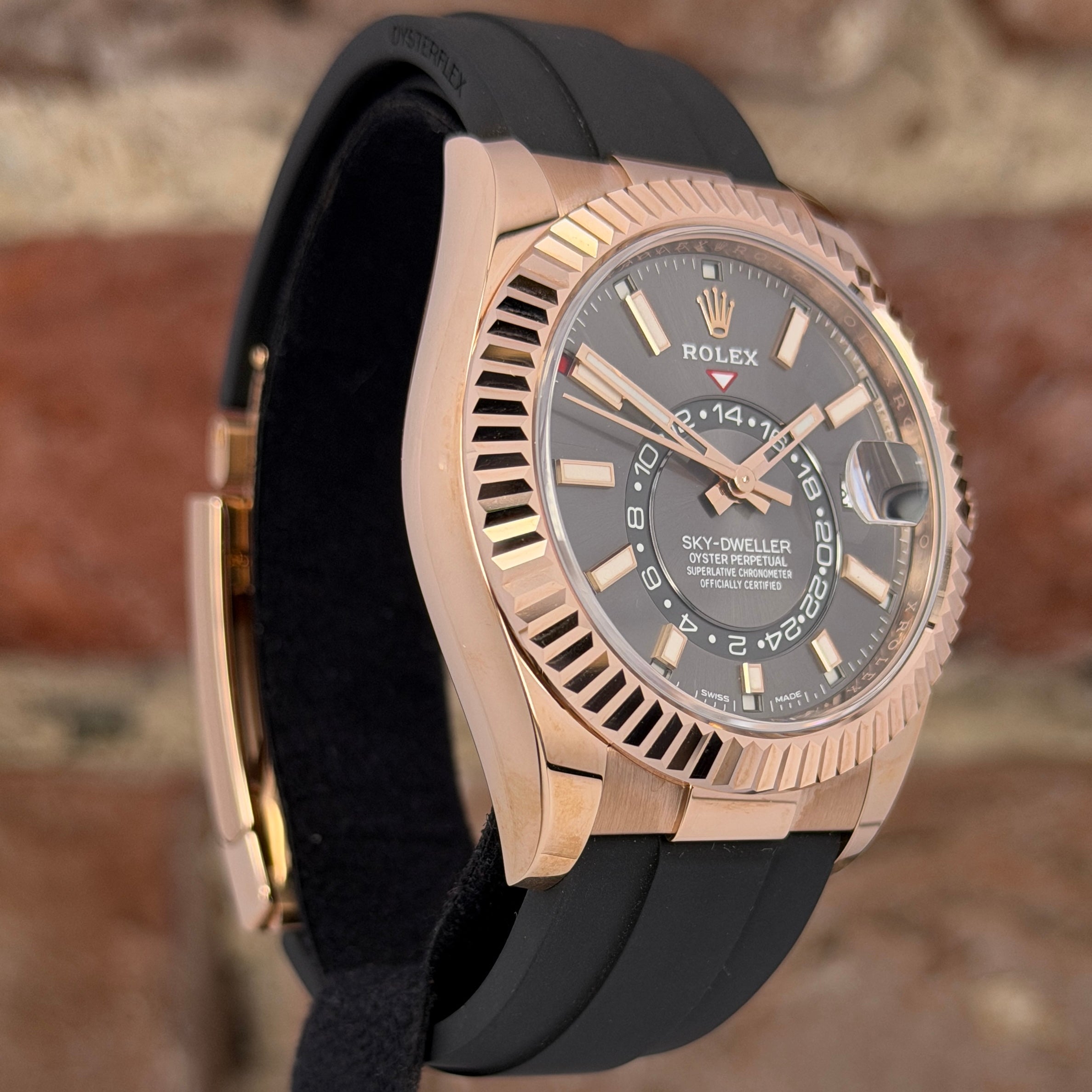 Rolex Sky-Dweller - Rhodium Zifferblatt, Modell 2022, Ref. 326235