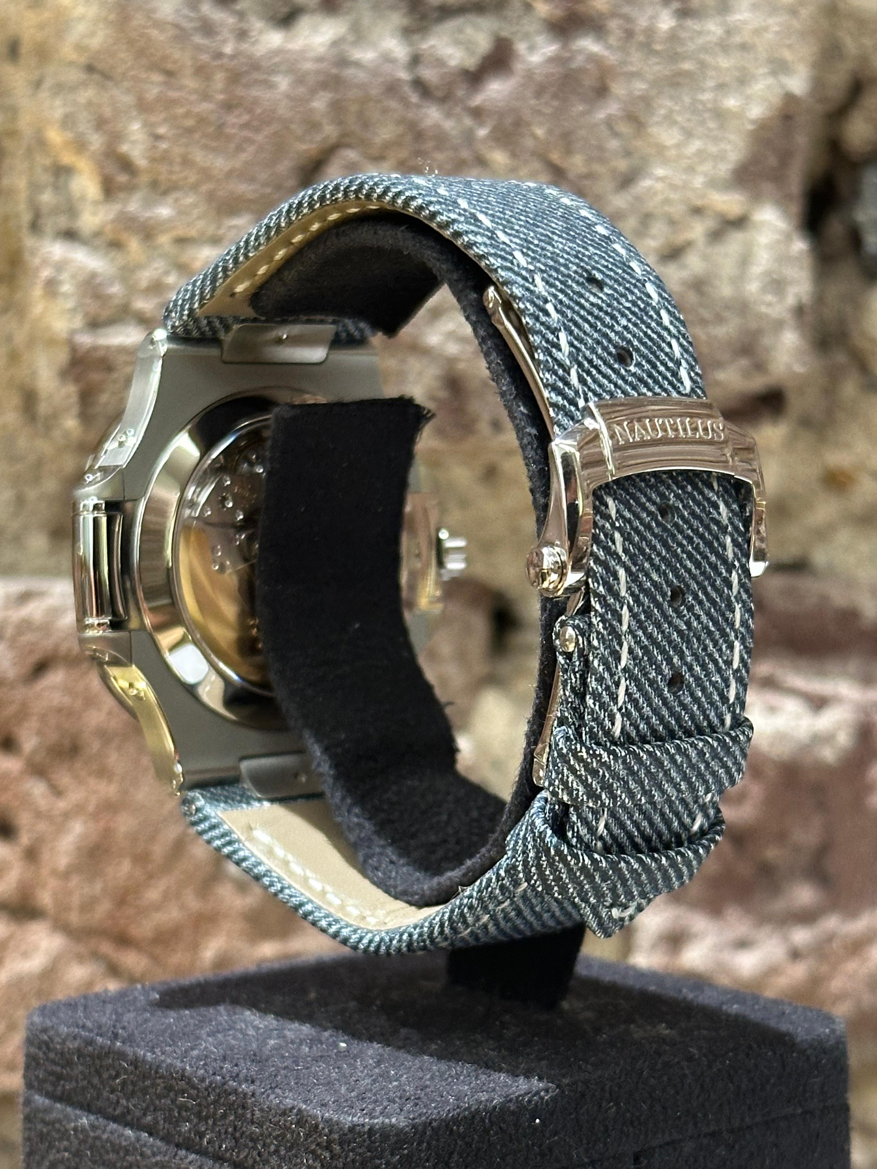 Patek Phillipe Nautilus Annual Calendar - Schwarzes Ziffernblatt, Modell 2021, Ref. 5726A